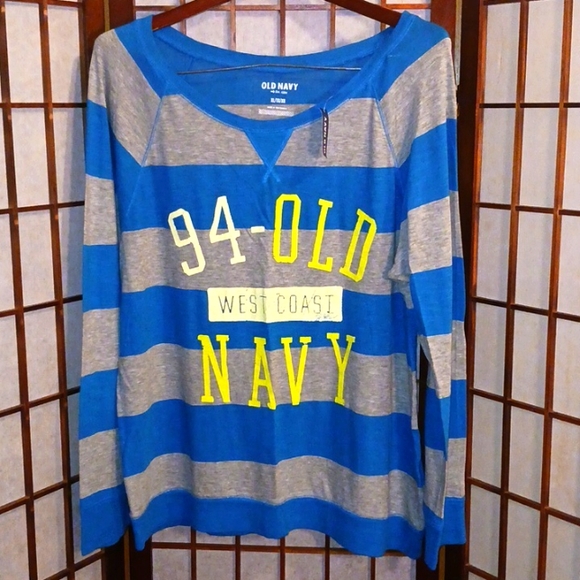 Old Navy Top - Picture 1 of 7